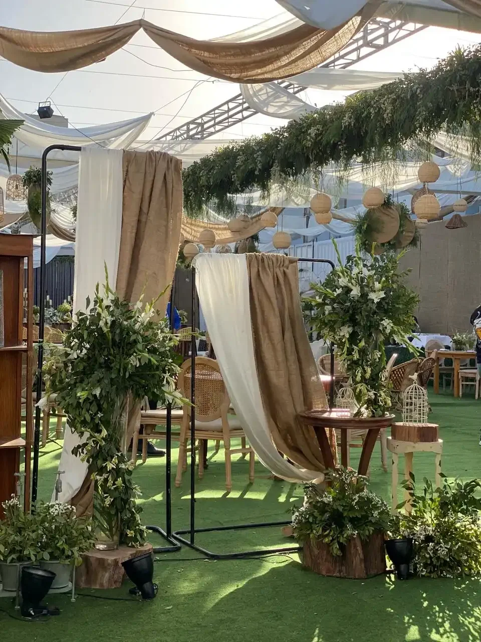 stage decoration 1 by Aelin Events