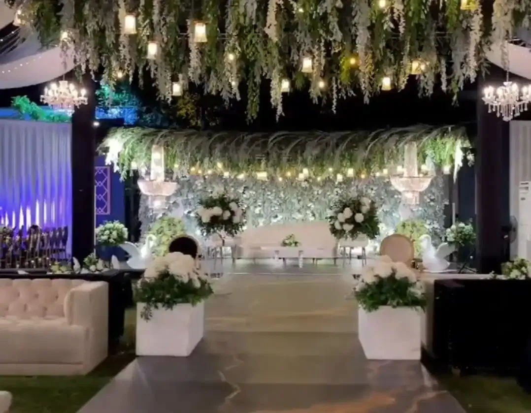 mehndi stage setup 2 by Aelin Events