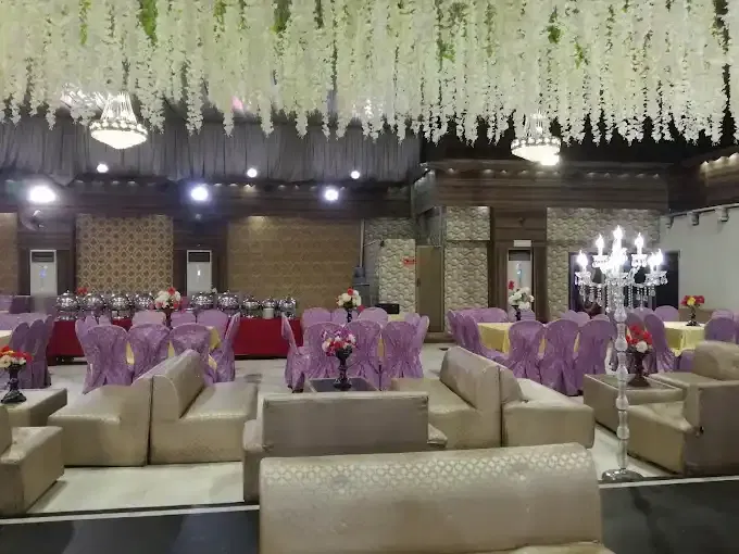 indoor banquet lighting 5 by Royal Banquet