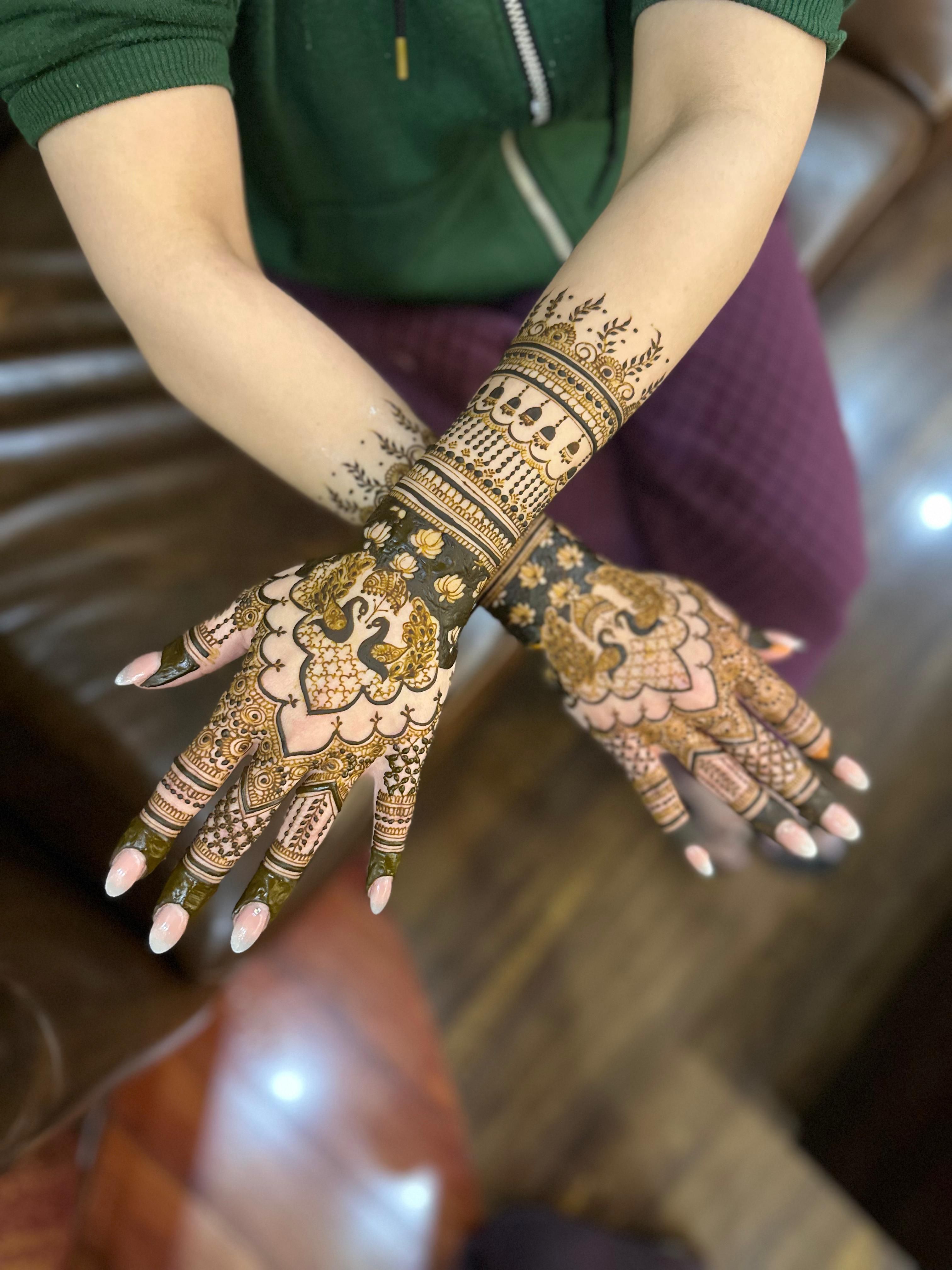 Arabic mehndi design 2 by Henna By Amber