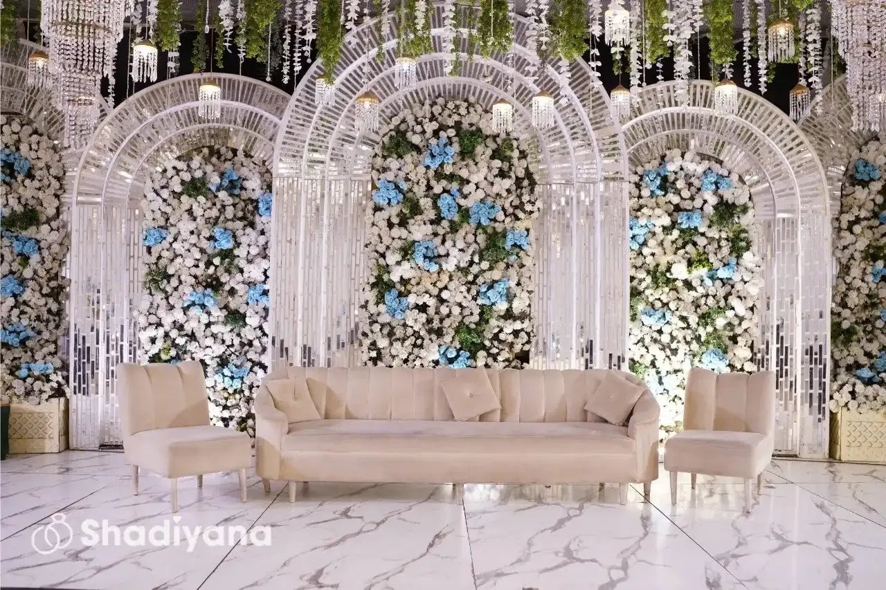 themed wedding stage 2 by Viva la Vida