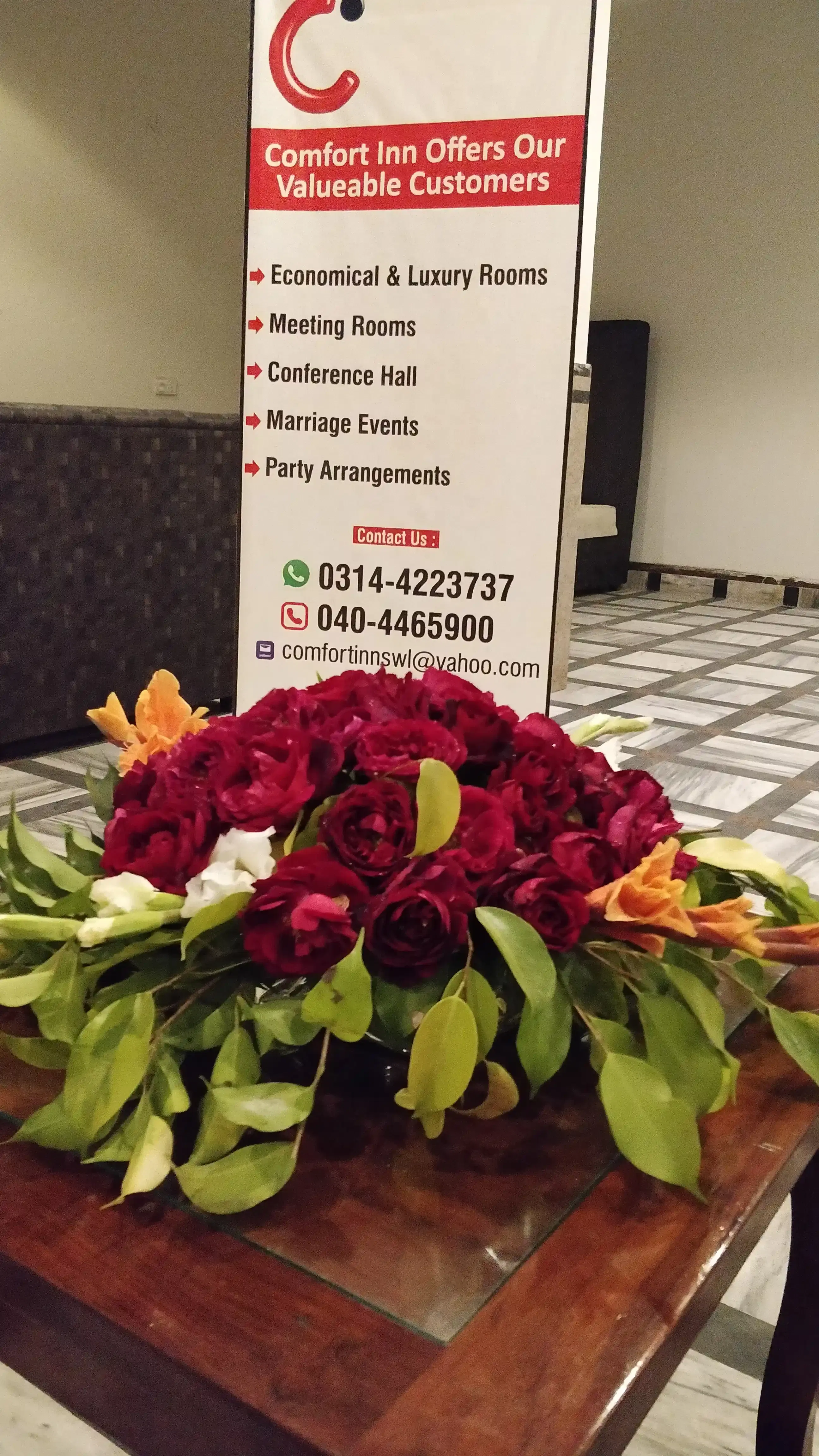 indoor banquet lighting 5 by Comfort Inn