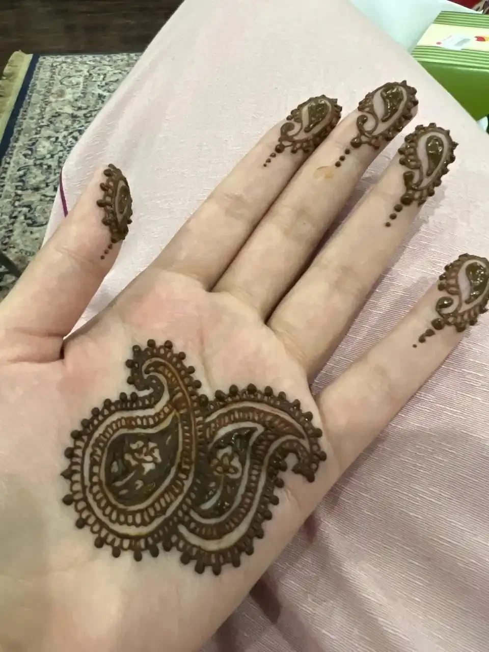 finger mehndi style 1 by Henna by Mehroo