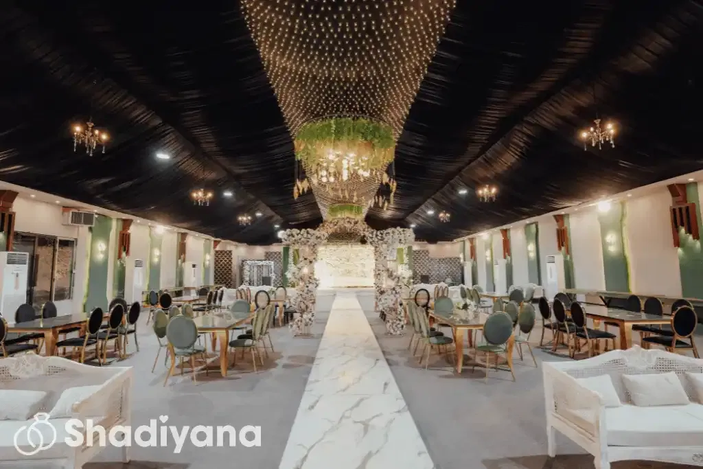 themed wedding stage 2 by Palacio Marquee